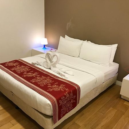 쿠알라룸푸르 The Platinum Klcc By Moonlight 아파트 외부 사진