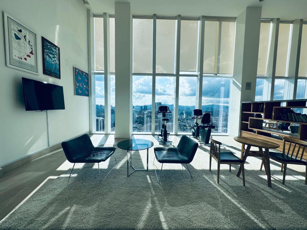 쿠알라룸푸르 The Platinum Klcc By Moonlight 아파트 외부 사진